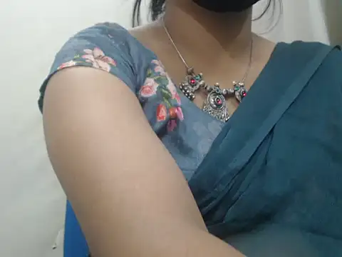 Lovely Siri 23 online show from April 26, 2:04 pm