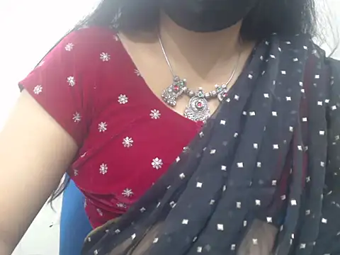 Lovely Siri 23 online show from May 11, 2:45 pm