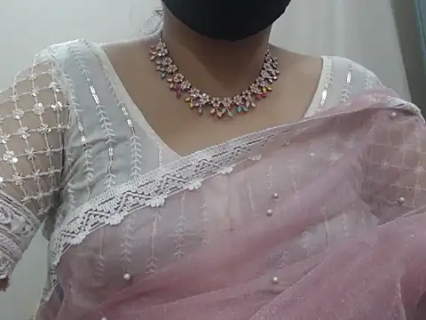 Lovely Siri 23 online show from April 28, 7:01 am