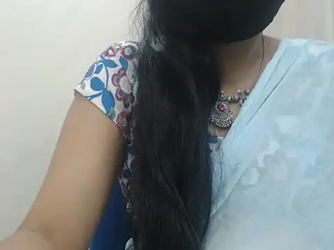 Lovely Siri 23 online show from May 1, 3:54 am