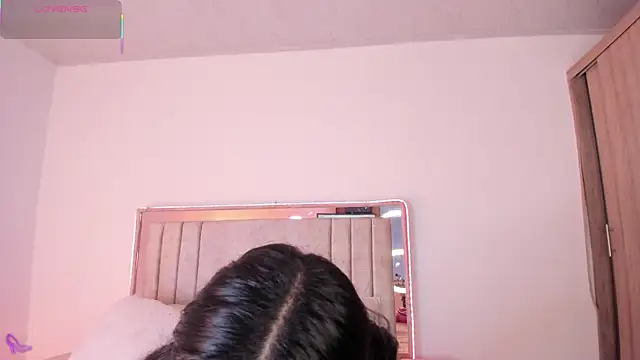 Chiqui cute online show from October 15, 8:33 pm