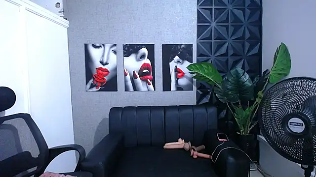 Valentinaa mature online show from May 20, 1:57 am