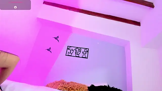 Laura Torres18 online show from February 26, 9:47 pm