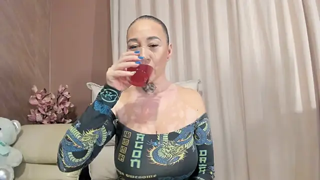 Rayanablackandwhite online show from February 28, 6:51 pm