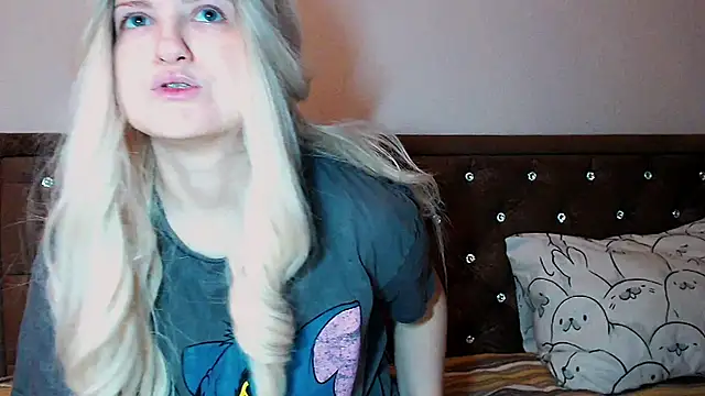 Sara4uu online show from September 27, 11:45 pm