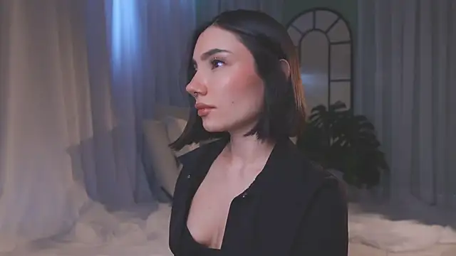 AmyArmstrong online show from April 1, 10:29 pm