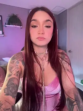 DaniDusan  online show from February 5, 9:07 pm