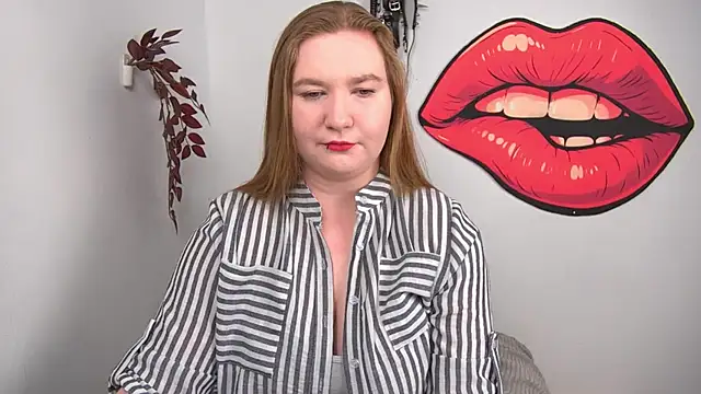 LaraDream online show from May 14, 3:29 pm