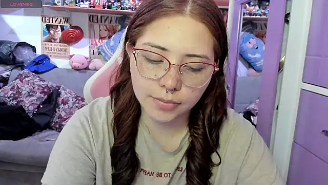 soficammy online show from May 17, 8:41 pm