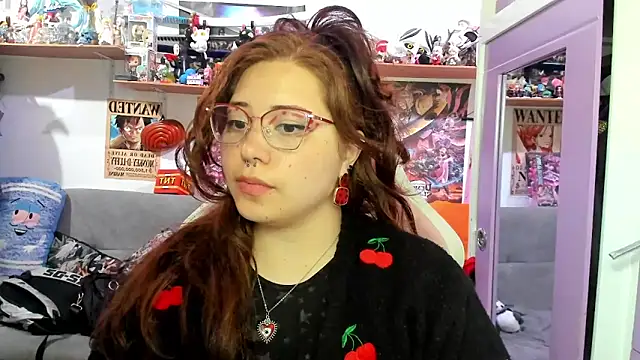 soficammy online show from May 5, 11:41 pm
