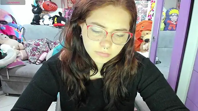 soficammy online show from November 8, 11:43 pm