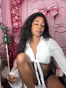 mismialove online show from December 1, 11:51 pm