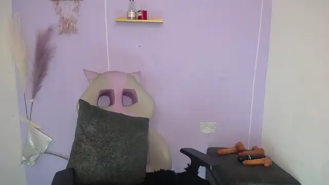 body brown online show from May 14, 1:28 pm